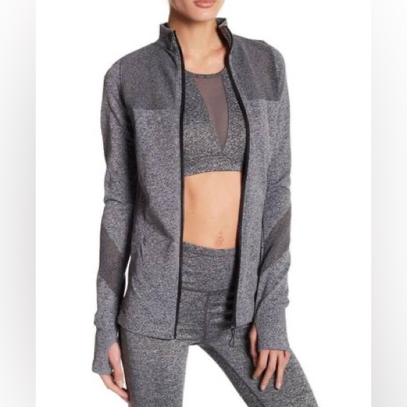 C&C California Grey zippered athletic top - Picture 2 of 9